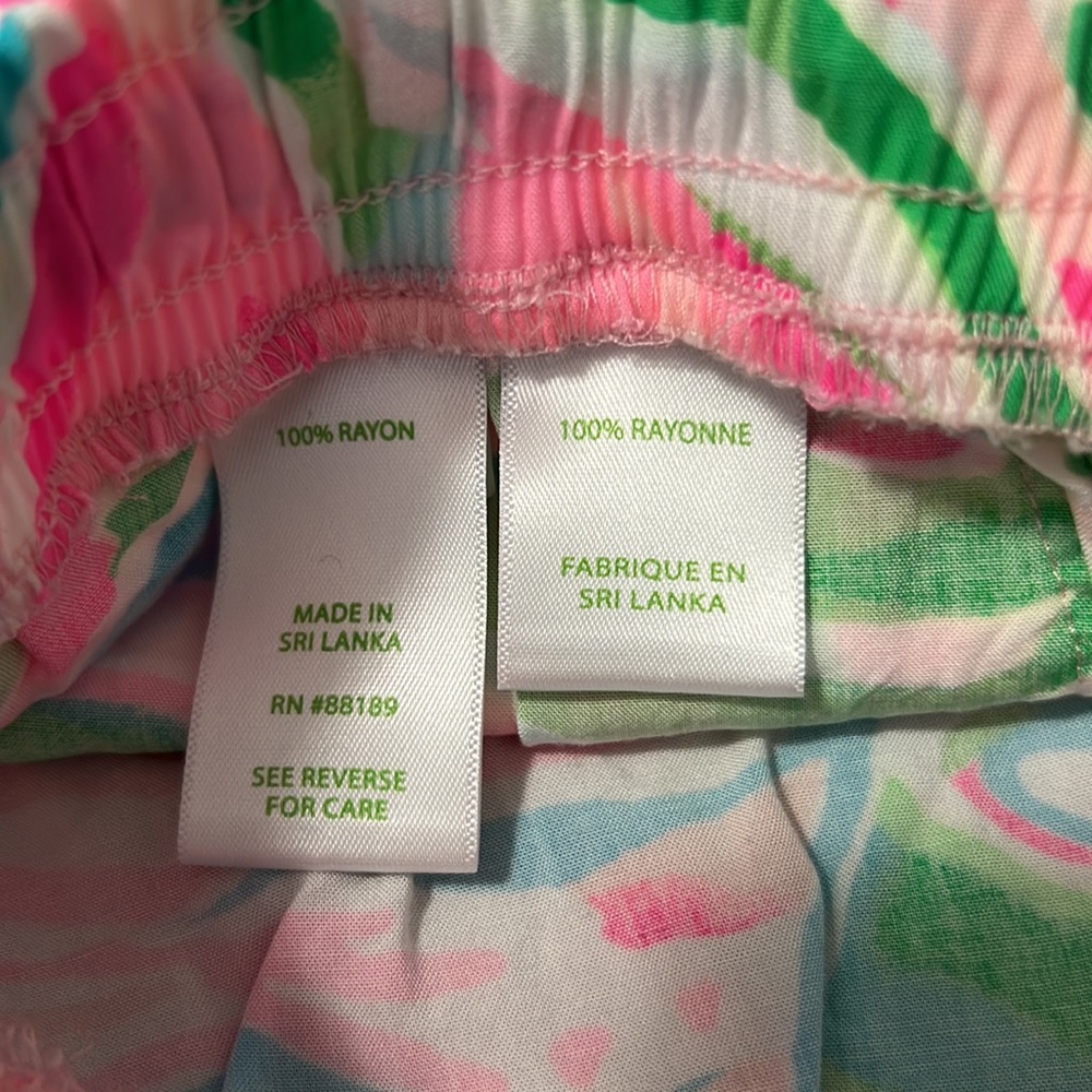 Lilly Pulitzer Shorts - Picture 5 of 5